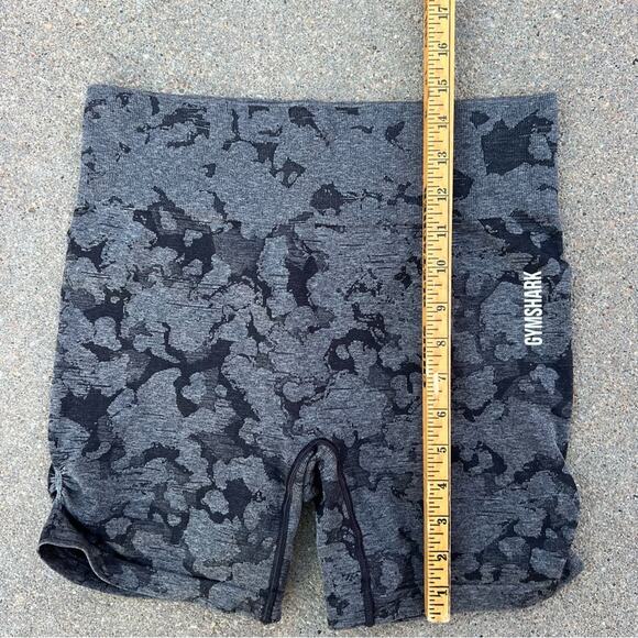 Gymshark Adapt Camo Seamless Shorts Ruched Leg Workout Athletic LARGE? - Picture 5 of 6